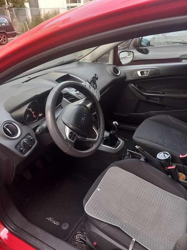 Gebraucht Ford Fiesta 69 PS (50 kW) 2013 Kleinwagen