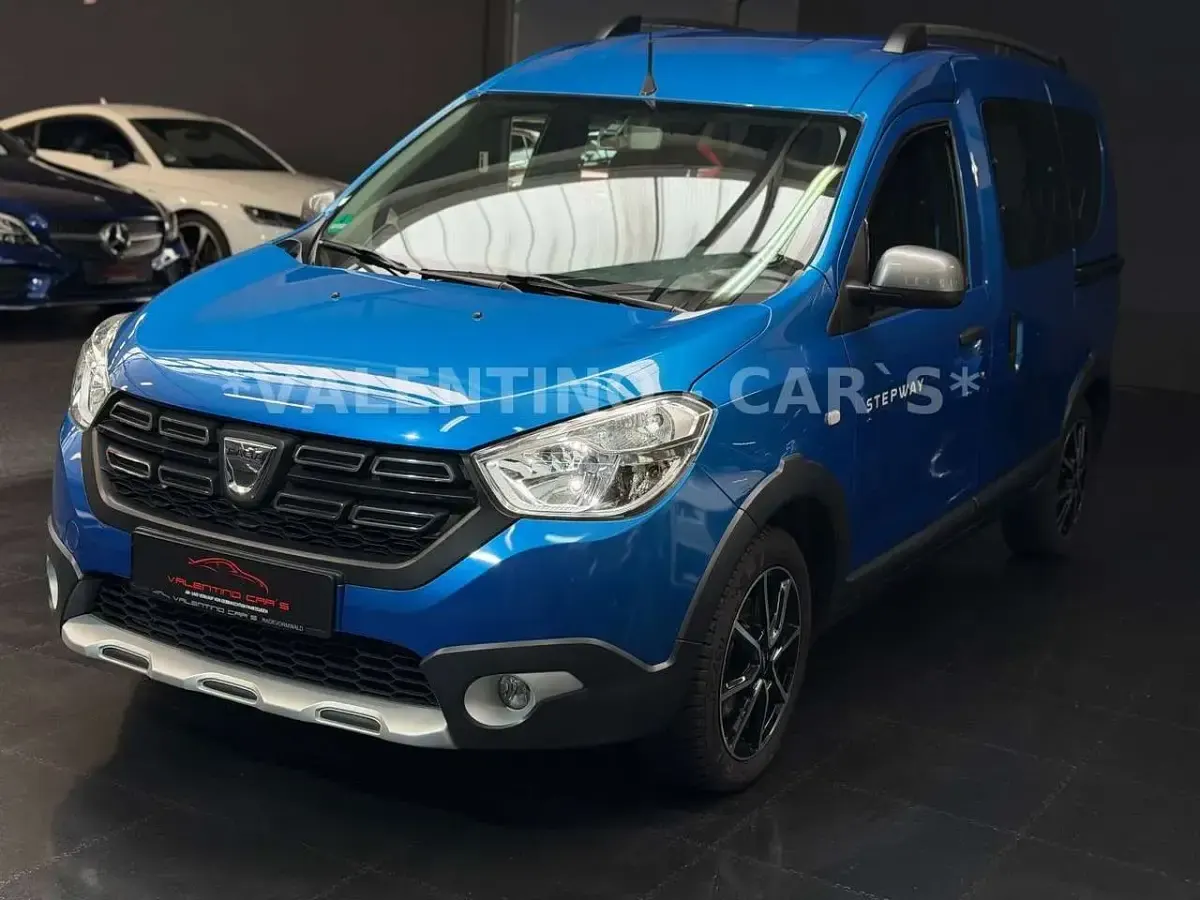 Gebraucht Dacia Dokker Celebration 116 PS (85 kW) 2017 Blau Van / Kleinbus