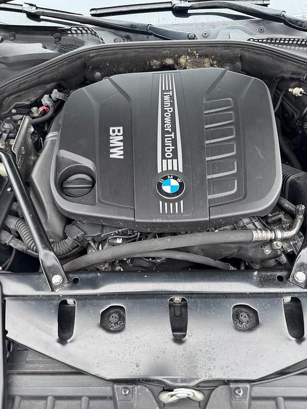 Gebraucht BMW 530 258 PS (189 kW) 2012 Braun Limousine