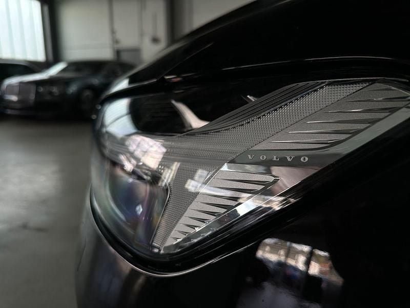 Gebraucht Volvo XC60 Ultimate 235 PS (172 kW) 2022 Schwarz SUV