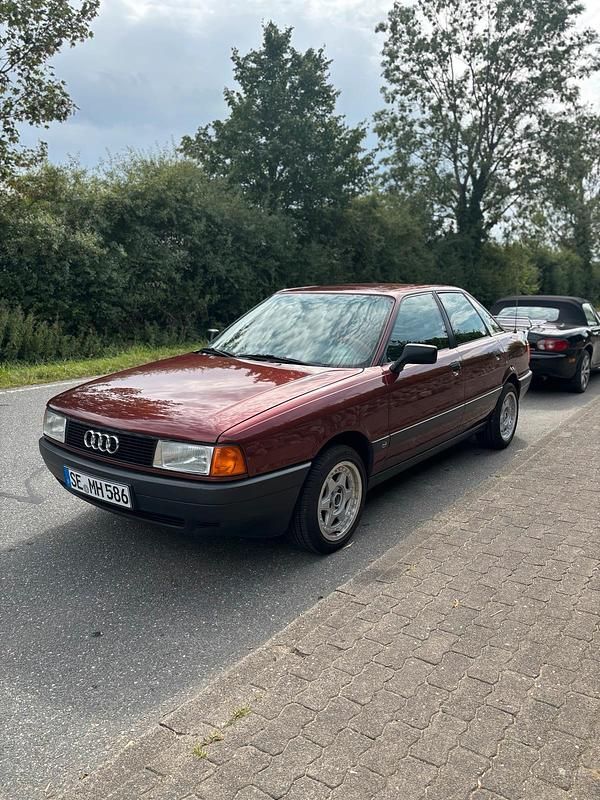 Rot Gebraucht 1990 Audi 80 Limousine | 2.399 € - Bild 1/4