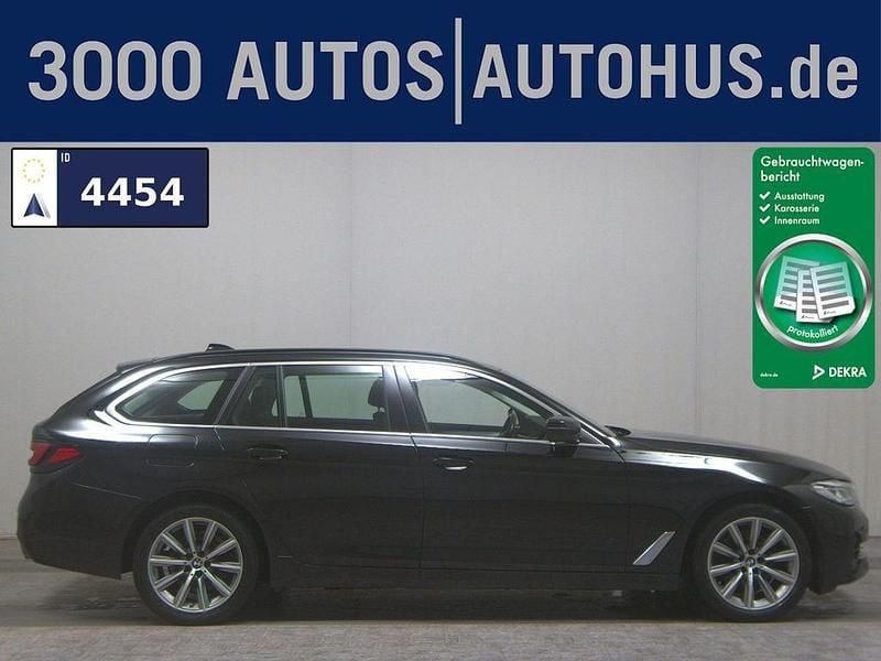 Schwarz Gebraucht 2021 BMW 520 Kombi | 19.980 € (Guter Preis) - Bild 1/4