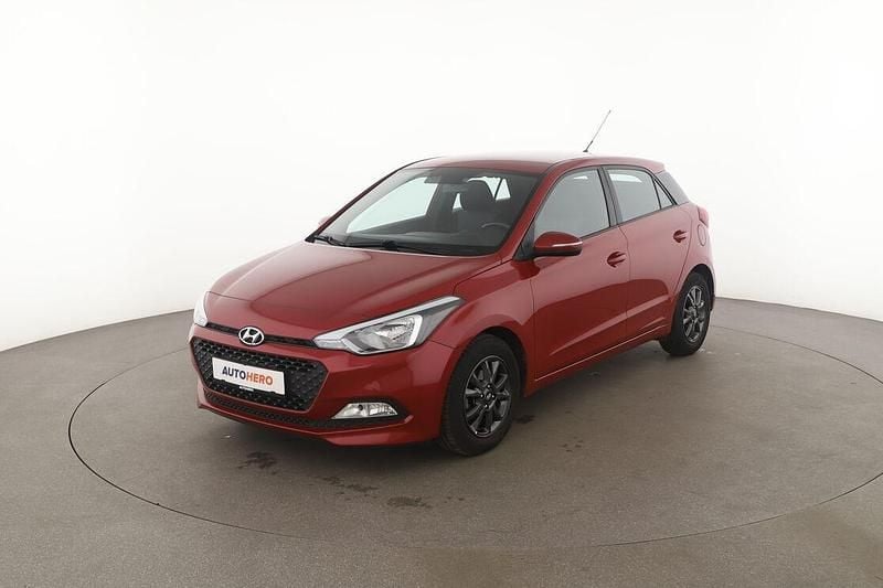 Rot Gebraucht 2017 Hyundai i20 YES! Limousine | 9.730 € (Fairer Preis) - Bild 1/3