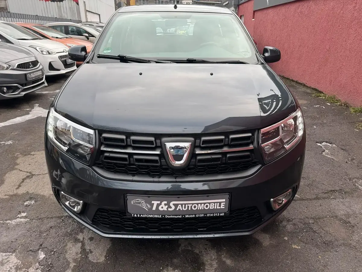 Gebraucht Dacia Sandero Lauréate 73 PS (53 kW) 2017 Grau Kleinwagen
