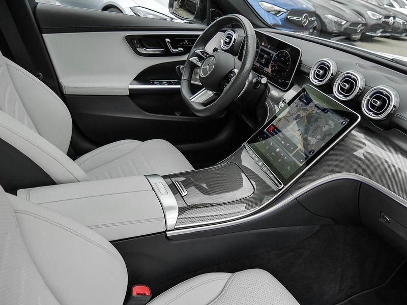 Gebraucht Mercedes C300 AMG 258 PS (189 kW) 2024 Weiß Kombi