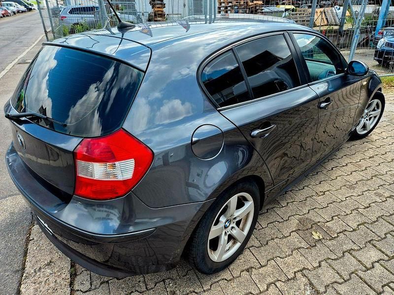 Grau Gebraucht 2006 BMW 118 Advantage Kleinwagen | 1.940 € (Superpreis) - Bild 1/4