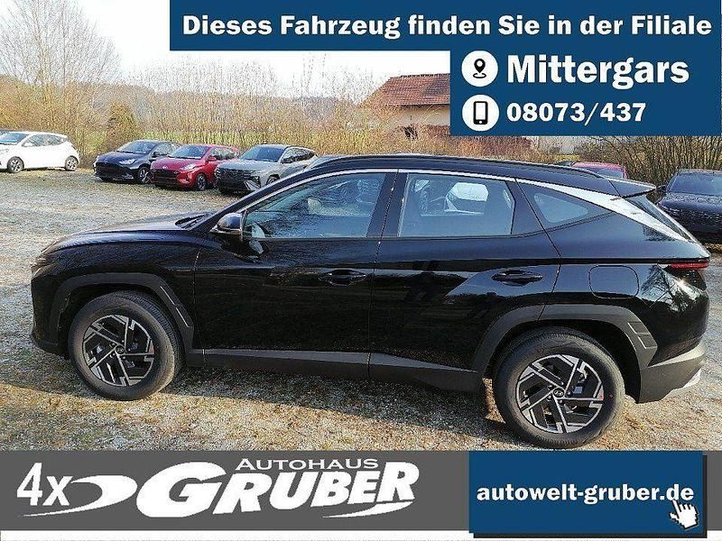 Neu Hyundai Tucson Select 150 PS (110 kW) 2026 Abyss black SUV