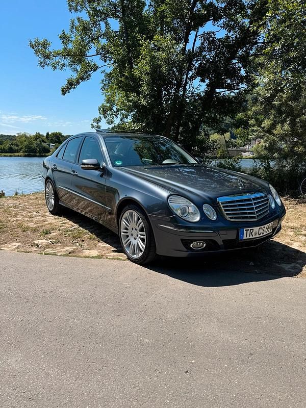 Gebraucht Mercedes E230 Elegance 204 PS (150 kW) 2007 Limousine