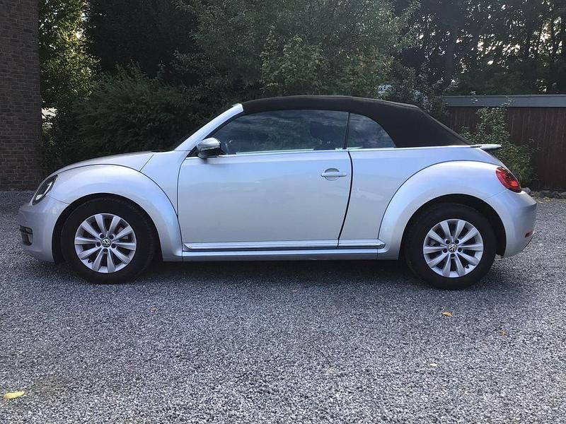 Silber Gebraucht 2015 VW Beetle Design Cabrio | 12.700 € (Guter Preis) - Bild 1/4