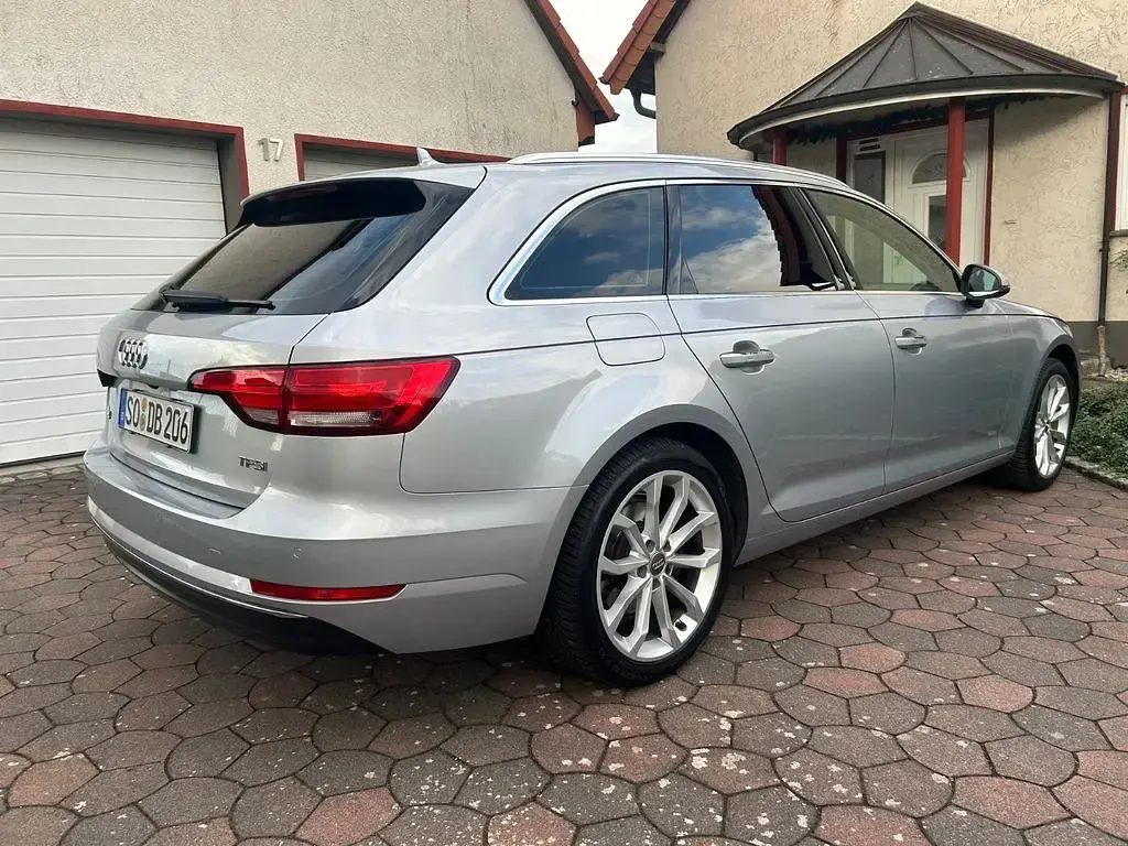 Gebraucht Audi A4 Design 150 PS (110 kW) 2018 Silber Kombi