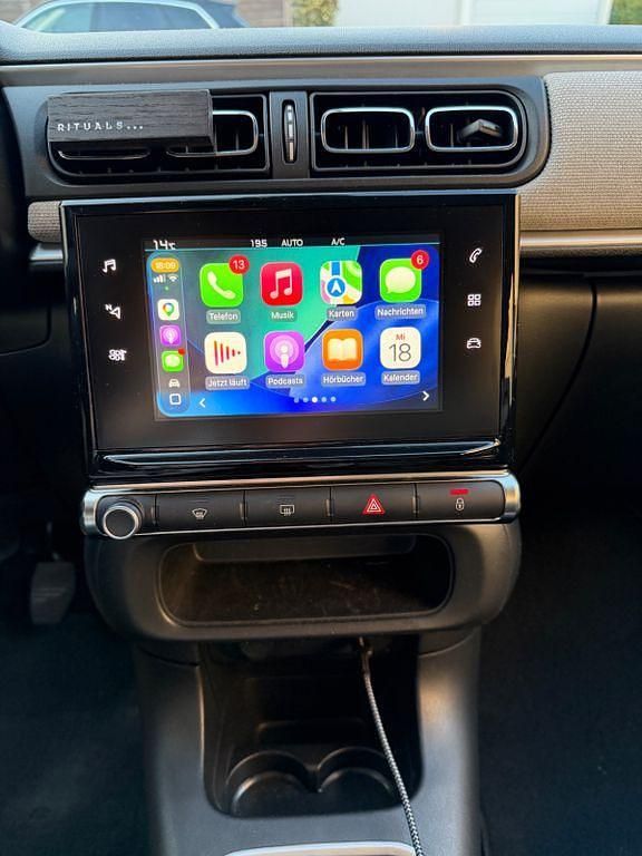 Gebraucht Citroën C3 Feel 82 PS (60 kW) 2018 Grün Kleinwagen