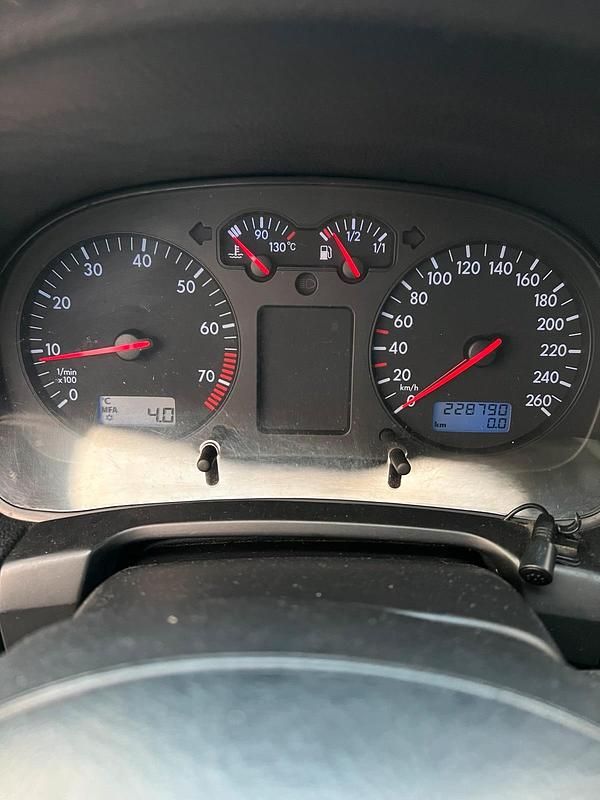 Gebraucht VW Golf IV 1998 Grau Kleinwagen