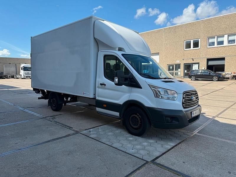 Weiß Gebraucht 2017 Ford Transit | 13.999 € - Bild 1/4