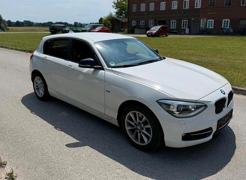 Weiß Gebraucht 2013 BMW 120 xLine Kleinwagen | 5.900 € (Fairer Preis) - Bild 1/4