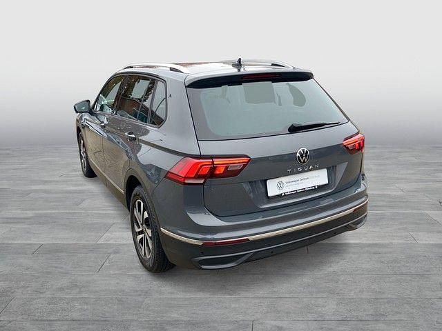 Gebraucht VW Tiguan Active 122 PS (89 kW) 2022 Grau SUV