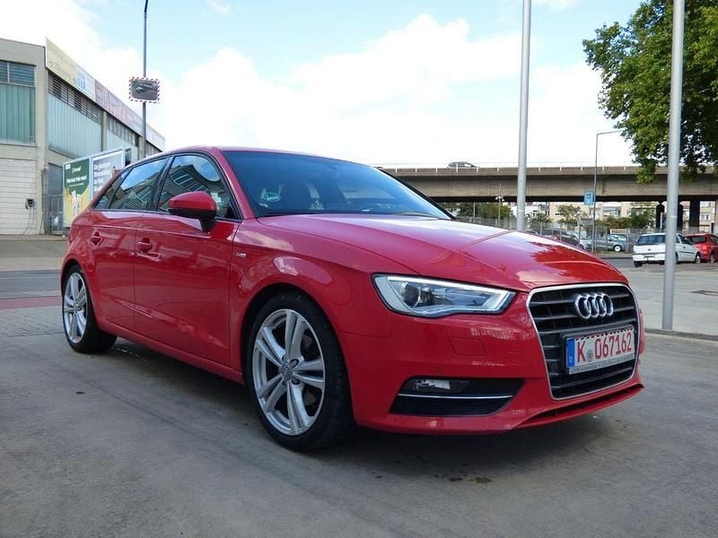 Rot Gebraucht 2016 Audi A3 S-Line Limousine | 12.300 € (Fairer Preis) - Bild 1/4