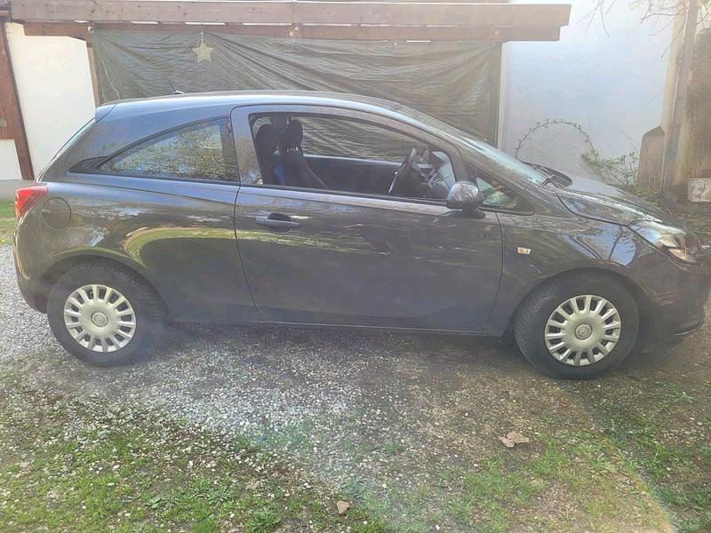 Używany Opel Corsa Selection 69 KM (50 kW) 2016 Szary Hatchback
