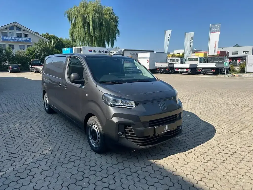 Neu Fiat Scudo 150 PS (110 kW) 2026 Grau Van