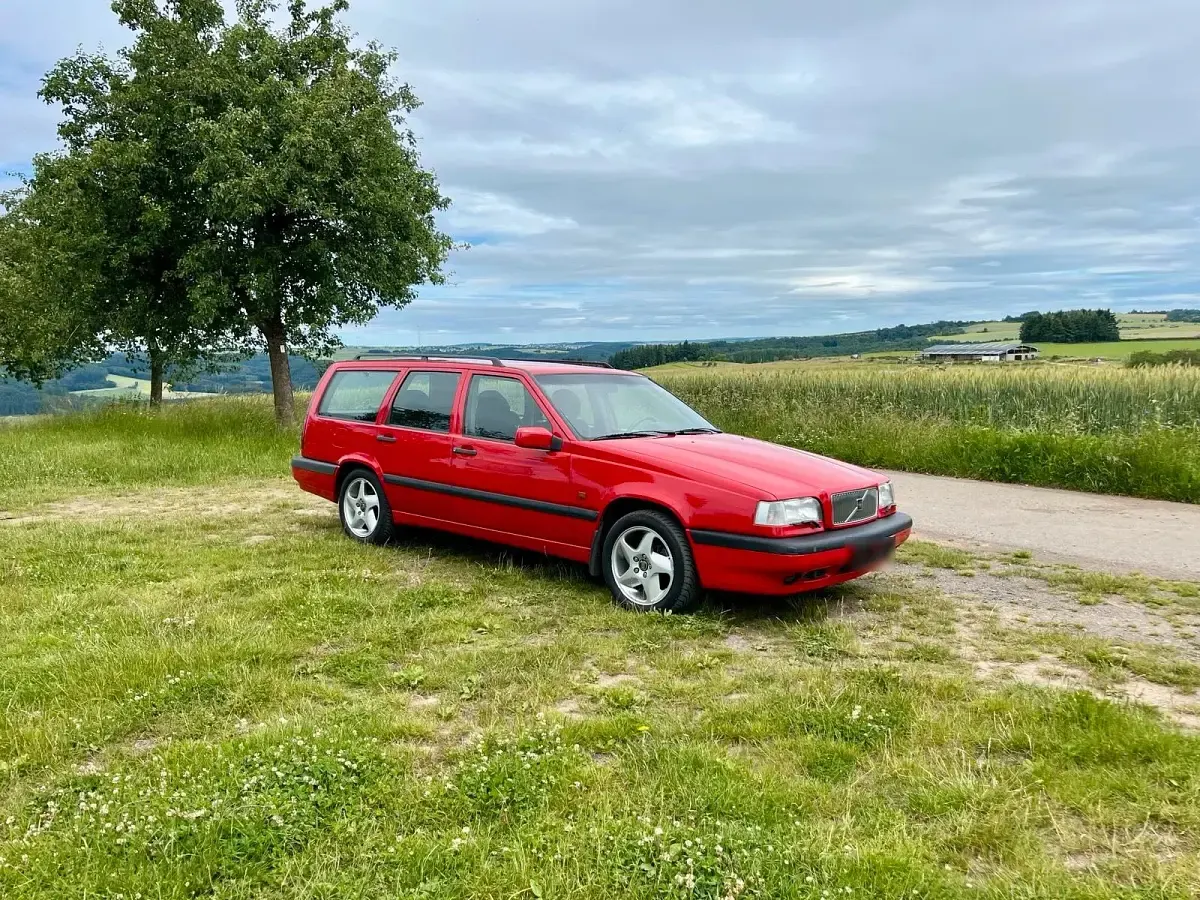 Gebraucht Volvo 850 224 PS (164 kW) 1995 Rot Kombi