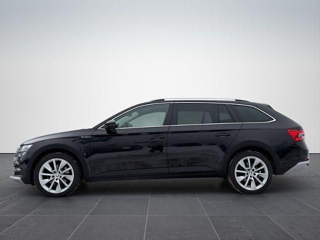 Gebraucht Skoda Superb 200 PS (147 kW) 2021 Schwarzmagic perleffekt Kombi