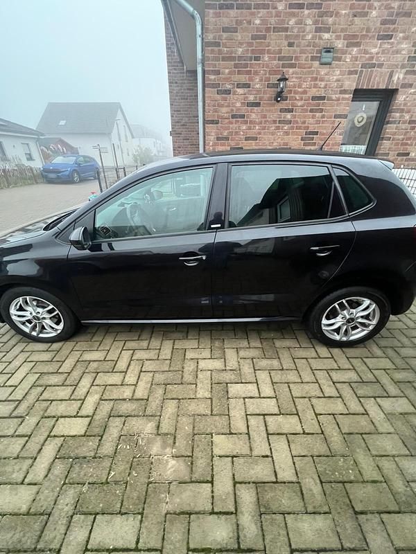 Gebraucht VW Polo Style 90 PS (66 kW) 2011 Schwarz Kleinwagen