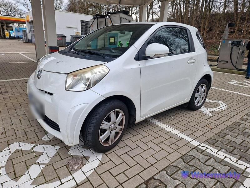 Gebraucht Toyota iQ 68 PS (50 kW) 2009 Weiß Kleinwagen