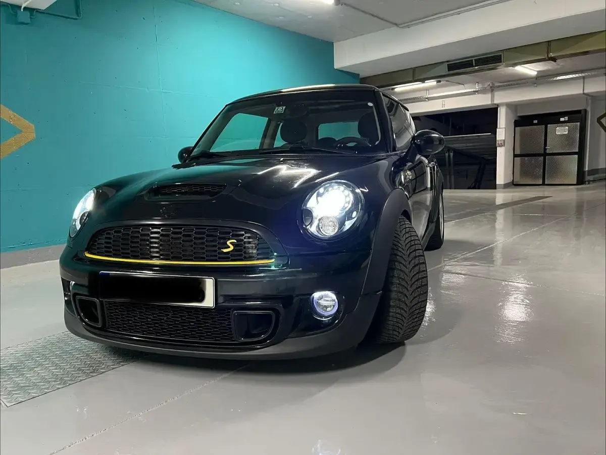 Gebraucht Mini Cooper S Coupé 184 PS (135 kW) 2011 Schwarz Coupé