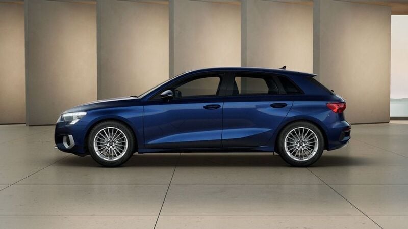 Neu Audi A3 Sportback Advanced Plus 150 PS (110 kW) 2025 Blau Kleinwagen