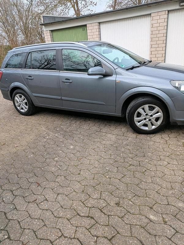 Gebraucht Opel Astra 90 PS (66 kW) 2007 Grau Kombi