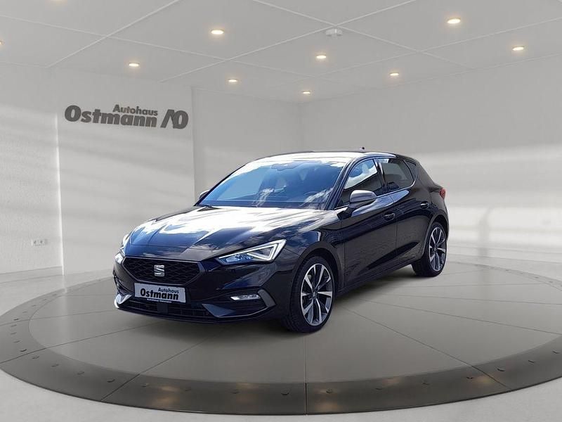 Schwarz Gebraucht 2021 Seat Leon FR Limousine | 22.350 € (Fairer Preis) - Bild 1/4