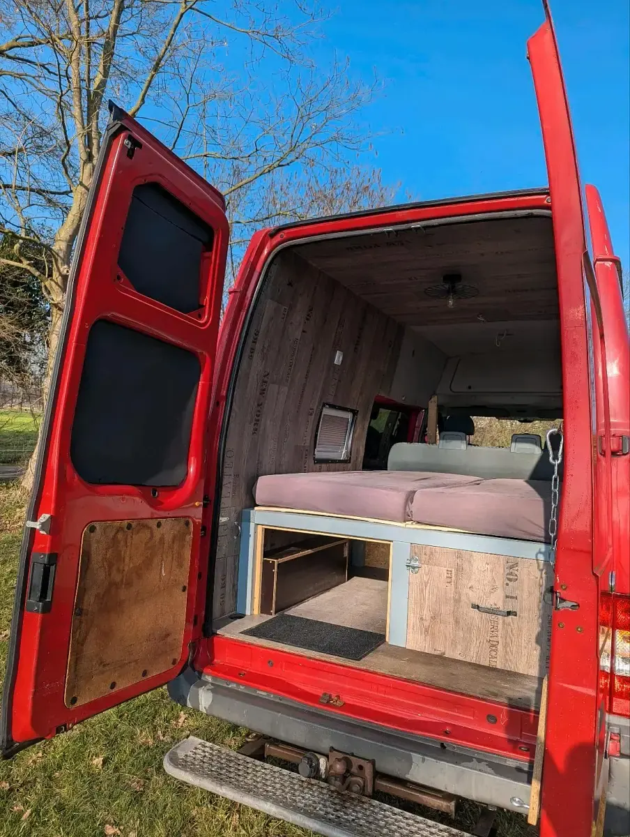 Gebraucht Ford Transit 150 PS (110 kW) 2009 Rot Van