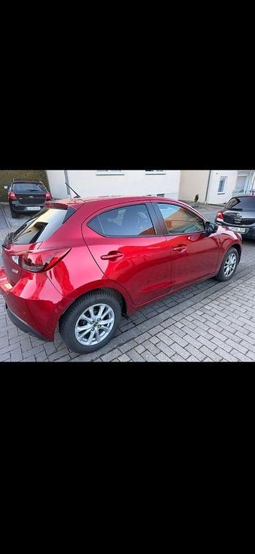 Gebraucht Mazda 2 Exclusive 90 PS (66 kW) 2019 Rot Kleinwagen