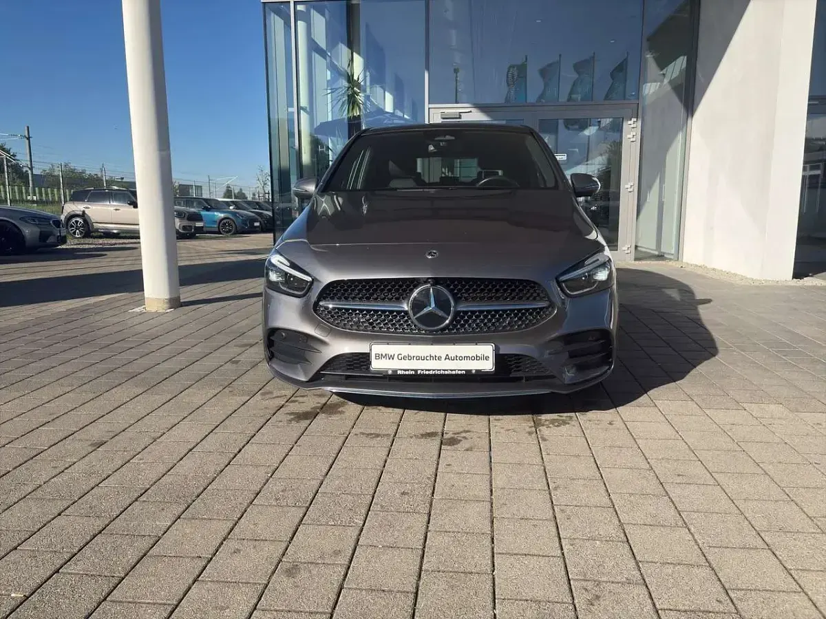 Gebraucht Mercedes B200 AMG line 150 PS (110 kW) 2024 Other Van / Kleinbus