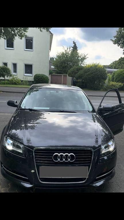 Gebraucht Audi A3 Ambiente 125 PS (91 kW) 2010 Schwarz Kleinwagen