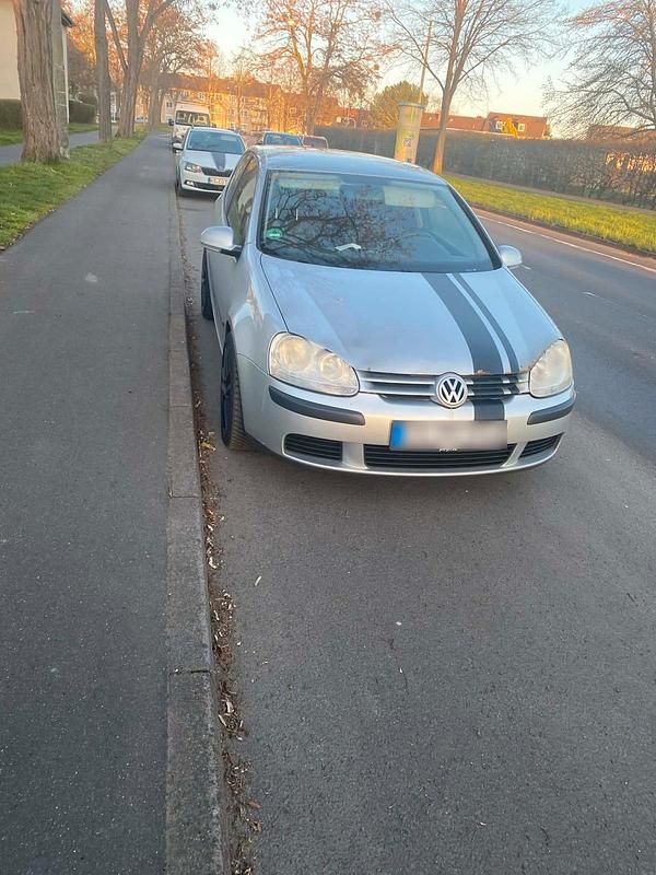 Second-hand VW Golf 90 CP (66 kW) 2006 Gri Coupe