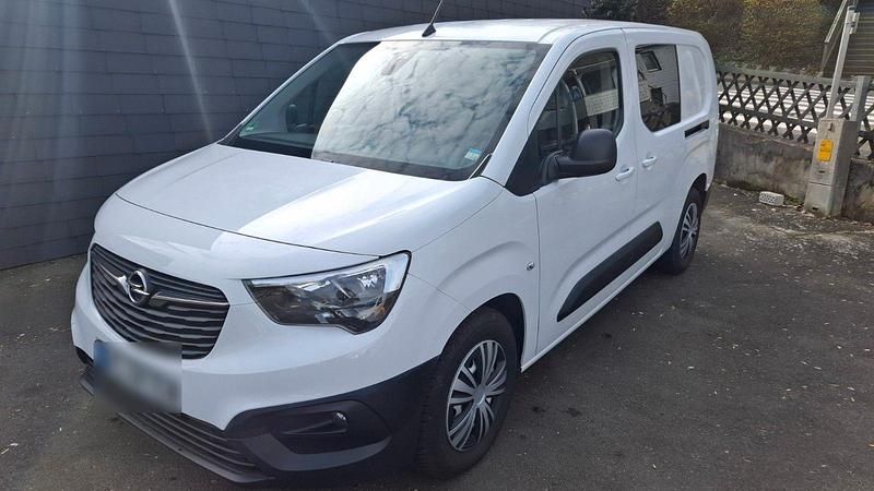 Gebraucht Opel Combo 131 PS (96 kW) 2021 Weiß Van / Kleinbus