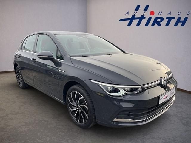 Gebraucht VW Golf VIII Style 150 PS (110 kW) 2022 Limousine