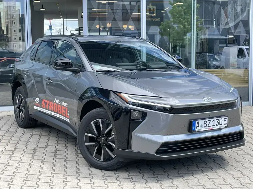 Gebraucht Toyota bZ4X 164 kW (224 PS) 2026 Precious metal metallic SUV