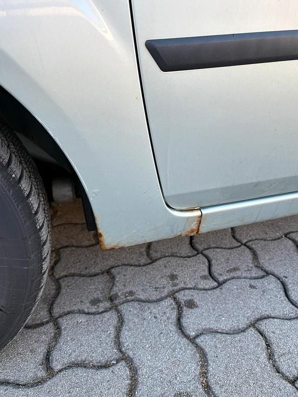 Gebraucht Ford Fiesta 70 PS (51 kW) 2004 Silber Limousine