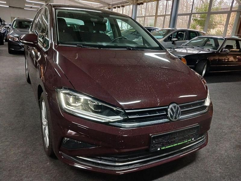 Gebraucht VW Golf VII Highline 131 PS (96 kW) 2018 Schwarz Kombi