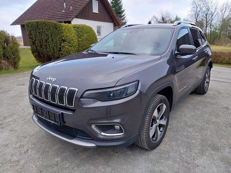 Grau Gebraucht 2020 Jeep Cherokee Limited SUV | 15.950 € (Superpreis) - Bild 1/4