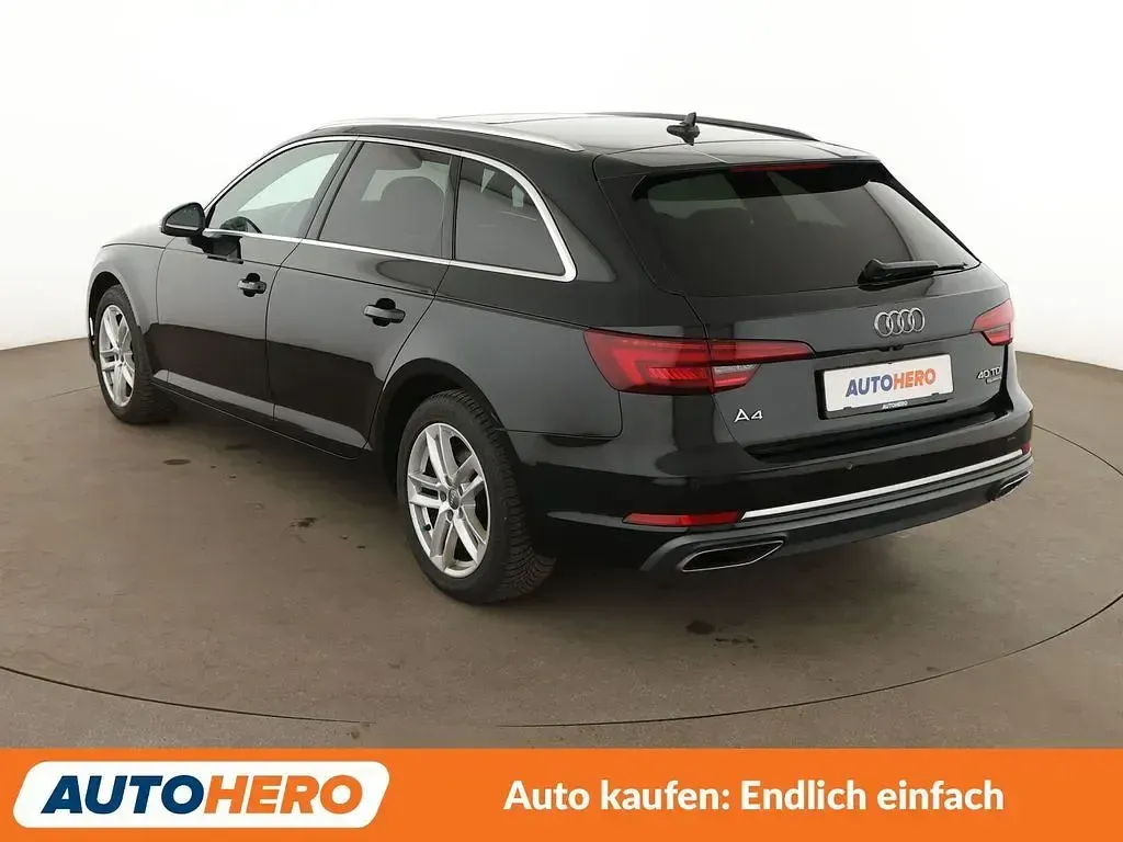 Gebraucht Audi A4 Sport 190 PS (139 kW) 2019 Schwarz Kombi