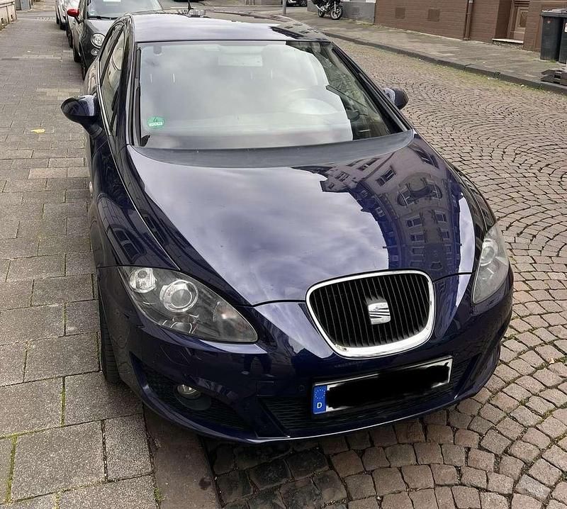 Gebraucht Seat Leon Sport 125 PS (91 kW) 2010 Blau Limousine