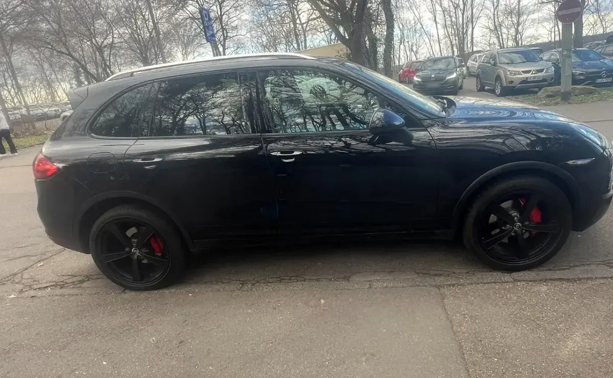 Usata Porsche Cayenne 245 CV (180 kW) 2012 Nero SUV