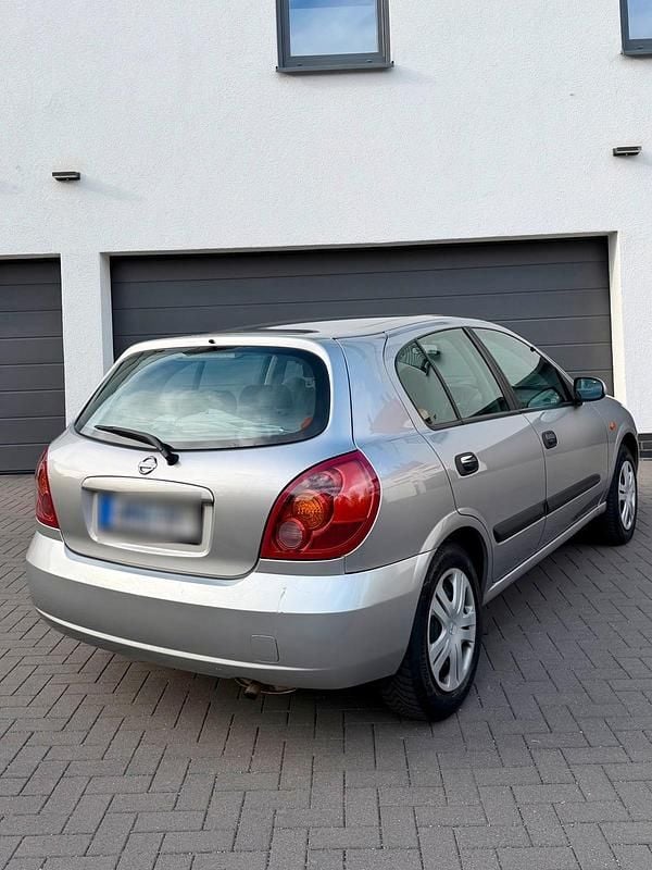 Gebraucht Nissan Almera 98 PS (72 kW) 2003 Silber Limousine