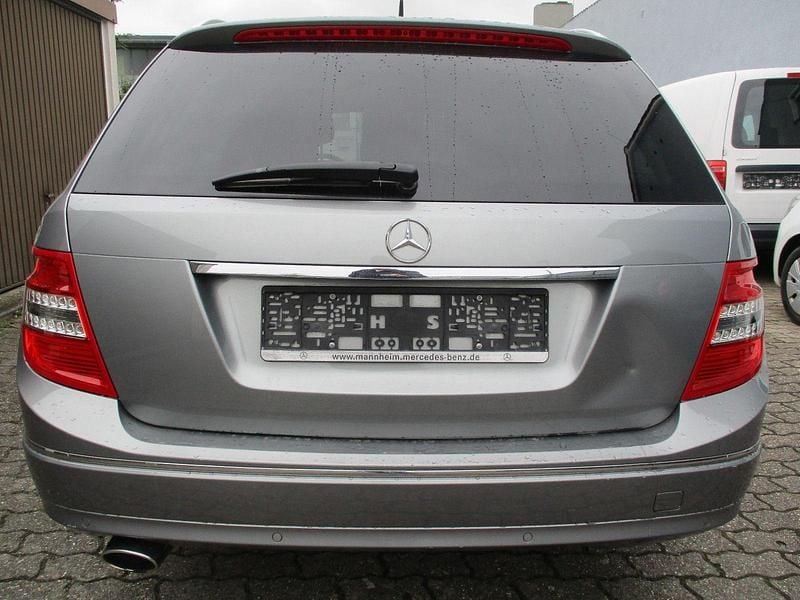 Gebraucht Mercedes C220 170 PS (125 kW) 2010 Silber Kombi