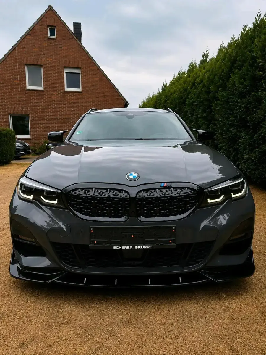 Gebraucht BMW 330 M Sport 286 PS (210 kW) 2021 Grau Kombi