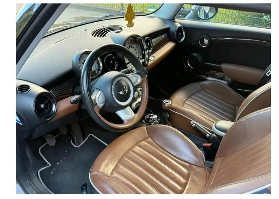 Gebraucht Mini Cooper 120 PS (88 kW) 2010 Braun Kleinwagen