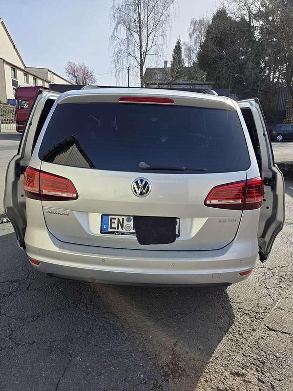 Gebraucht VW Sharan Highline 150 PS (110 kW) 2015 Silber Van / Kleinbus