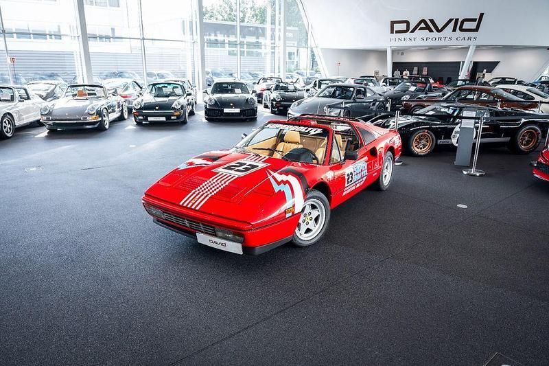 Rot Gebraucht 1986 Ferrari 328 Cabrio | 79.990 € - Bild 1/4